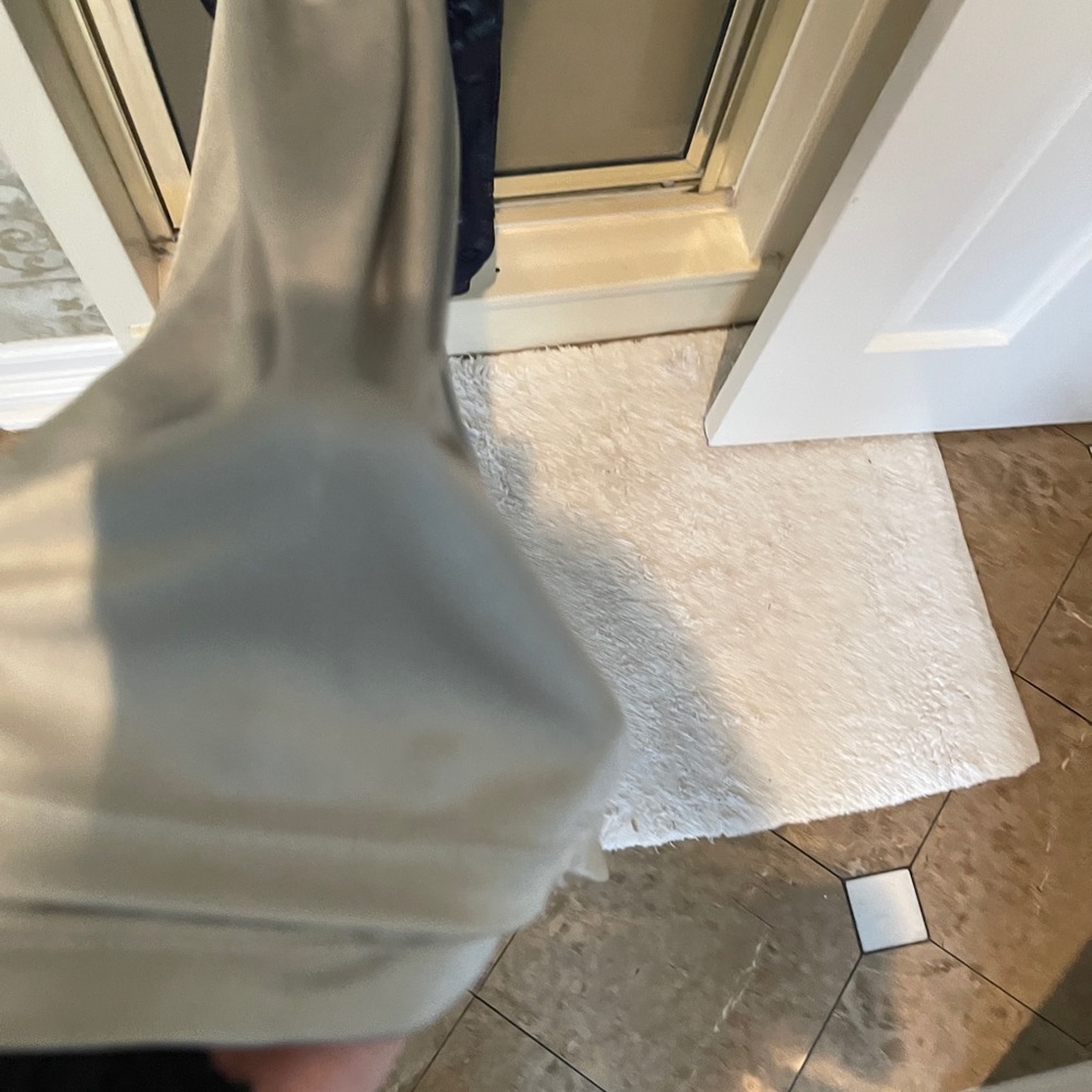 Navy sleeveless gown w sequins. Size 10 - Picture 4 of 9